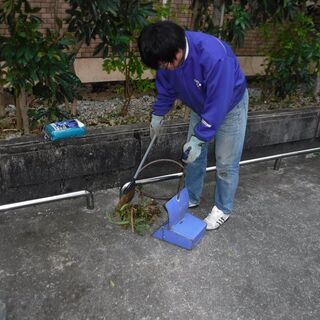 敷地清掃・草刈り等 高圧洗浄スタッフ 経験者優遇の画像