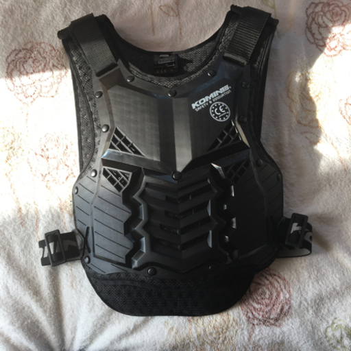 プロテクター(KOMINE)  (値下げしました。)