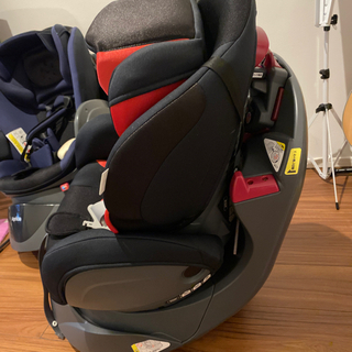アップリカ チャイルドシート バウンシングブラック アップリカ チャイルドシート ディアターンプラス バウンシング