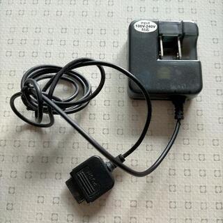 au専用アダプター充電器