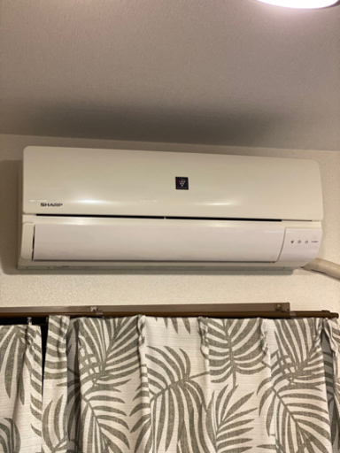 引き取り決まりました。SHARP エアコン プラズマクラスター 冷暖房 6畳用