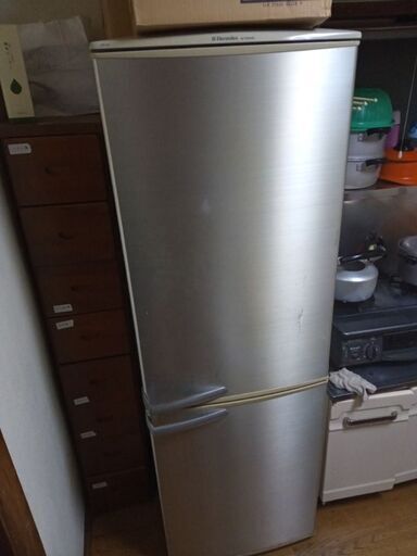 【値下げ】冷蔵庫　251L 　配送可　クリーニング済