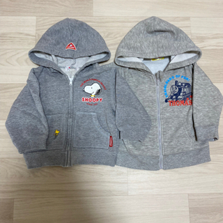 80サイズパーカー　秋服　スヌーピー　トーマス