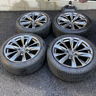 レクサスLS500Ｆスポーツ　純正オプションタイヤ