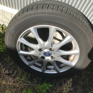夏タイヤを売ります。