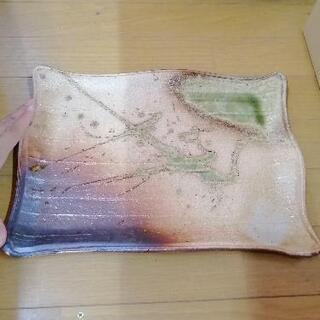 陶器の皿