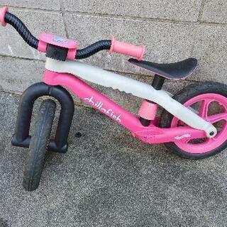 バランスバイク　ストライダー