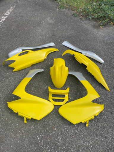 マジェスティ125 純正カウル　他からもコメント来てるので欲しい方はお早めに