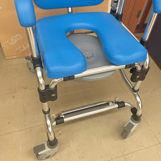 ★227　値下げ中！！ アビリティーズ　リクライニングシャワーキャリー　風呂介護　バスチェア　USED　美品　【リサイクルマート宇宿店】の画像