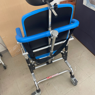 ★227　値下げ中！！ アビリティーズ　リクライニングシャワーキャリー　風呂介護　バスチェア　USED　美品　【リサイクルマート宇宿店】の画像