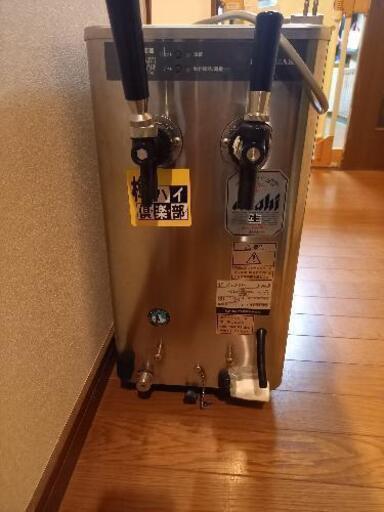 受け渡し予定者決まってます‼️只今値下げ中‼️この機会に是非やっぱり、ビールは生でしょ‼️ビール樽を用意すれば直ぐ使える‼️ガス満タンビールサーバー