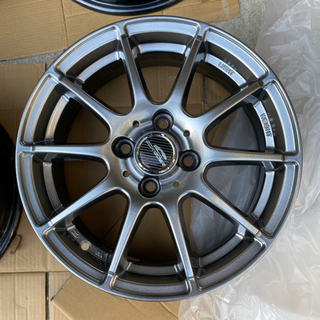 新品　未使用  15インチ 5.5J PCD100 4穴 4本セットの画像
