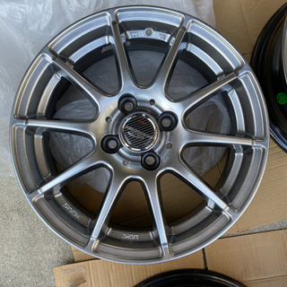 新品　未使用  15インチ 5.5J PCD100 4穴 4本セットの画像