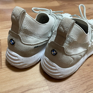 PUMA BMWコラボスニーカーの画像
