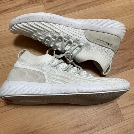 PUMA コラボスニーカー