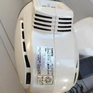 ★お取引先様決まりました★コードレスハンディクリーナー 掃除機★の画像