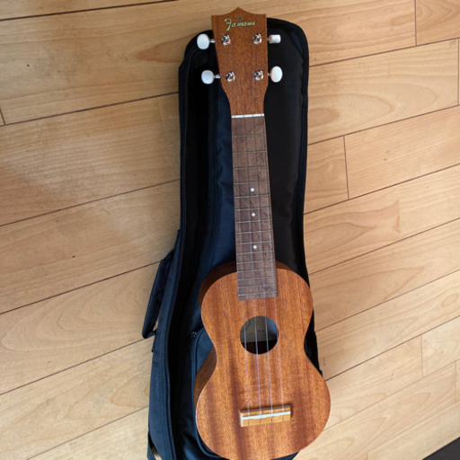 famous fs-1g ウクレレ　ほぼ新品