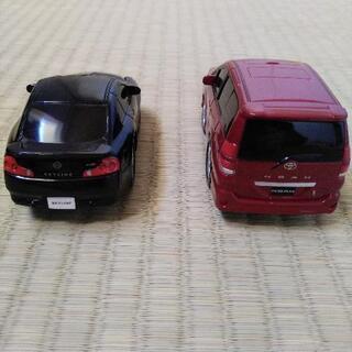 車のオモチャの画像