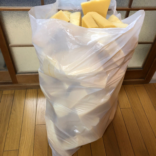 ①使い方いろいろ！大量 中古 ウレタン 緩衝材の画像