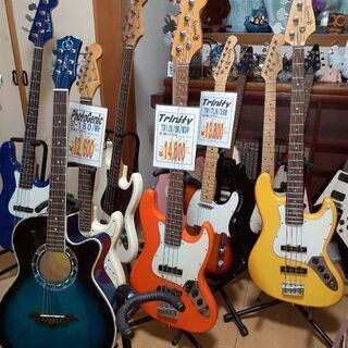 新古品ギター、エレキ、アコギ一律千円！！！