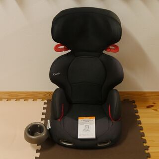 【取引完了】Combi チャイルドシート（背もたれ着脱式）(3歳～11歳頃対象) の画像