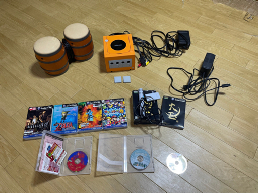 ゲームキューブ　本体とソフト8本セットで！