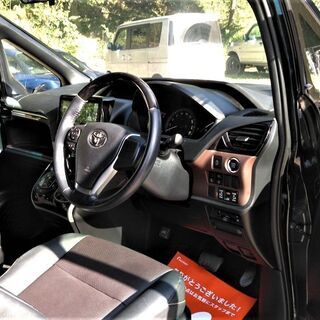 ●平成30年式トヨタエスクァイア 2.0Gi 後期 9インチナビ フリップダウンモニター両側電動スライドドア他●の画像