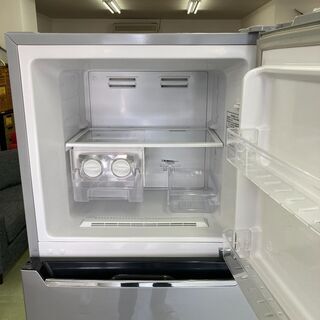 【リサイクルショップ　ピカソ　小松原】2016年製　大きい2ドア　ハイセンス Hisense 冷凍冷蔵庫　227L HR-B2301★5390★の画像