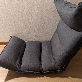 フロアーチェアの画像