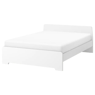 IKEAのダブルサイズベッド　ASKVOLL アスクヴォル