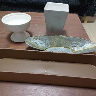 フラワーアレンジメント用花器8点お譲りしますの画像