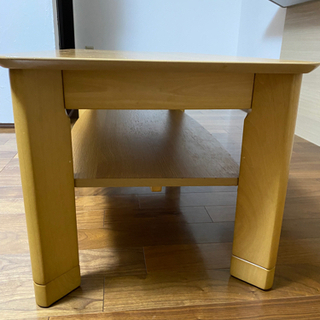 木目　テーブルの画像