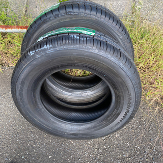 215/70R15 トーヨー TRANPATH mpZ ラジアルタイヤ