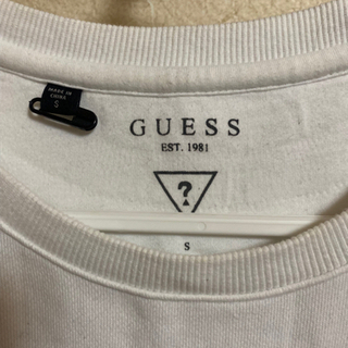 GUESS ゲス　スウェットの画像