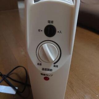 ミニオイルヒーター　アイリスオーヤマ
