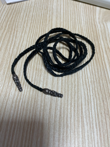 クロムハーツタイニーレザーブレードラージスクロールボロチップ革紐