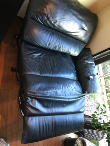 本革レアル電動リクライニングソファ　訳あり