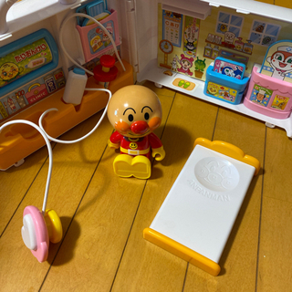 アンパンマン(救急車)(取り引き中)