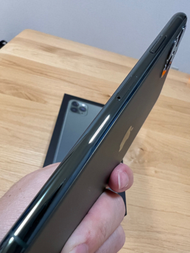 値下げ！【超美品】iPhone 11 Pro Max 256GB SIMフリー　ミッドナイトグリーンAppleストア購入
