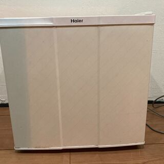 静かです。無料 0円 差し上げます。40L ハイアールの小型冷蔵庫。