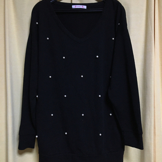 angelina パール付き黒のロング丈ニット　サイズM