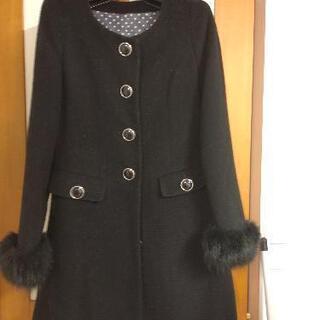 黒のファーつきコート✨ほぼ新品お