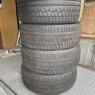 【値下げ交渉可】スタッドレス 215/45R17 2019年製の画像