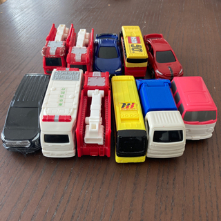 ハッピーセット  トミカ　無料！