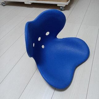 無料　　背筋がよくなる座椅子の画像