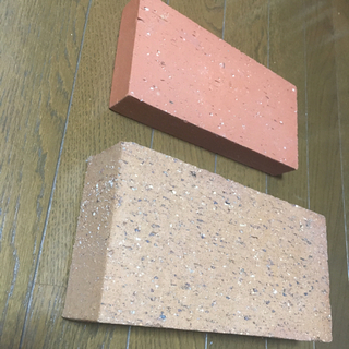レンガ　2個セットの画像