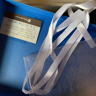 プレゼントに！ファミリア　箱　ショップバッグ　リボン付きの画像