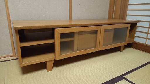 ロータイプのTV台