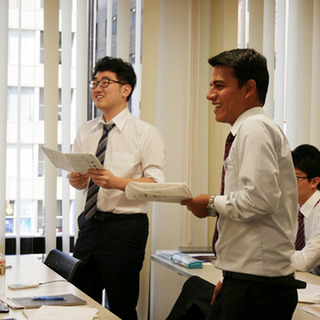 昇給があるので頑張れば給与が上がる / There are pay raises, so if you work hard, your salary will go upの画像