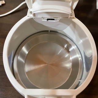 ニトリの電気ケトル(ポット、1.2リットル）の画像